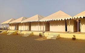 Night Stay Camp